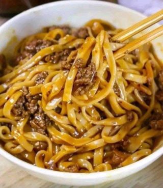 Mongolian Ground Beef Noodles