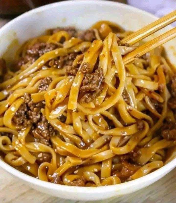 Mongolian Ground Beef Noodles